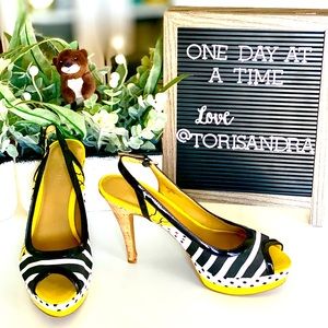 Summer loving yellow and black heels